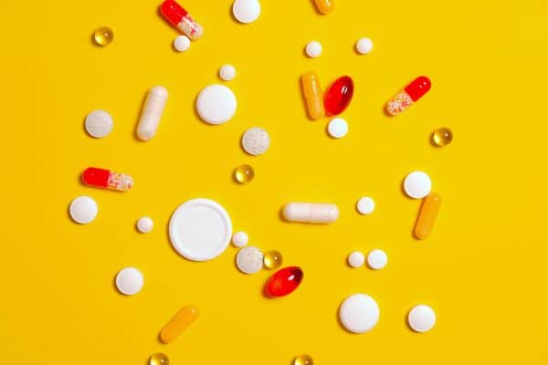 Tabletka „dzień po” a tabletka poronna: Różnice i podobieństwa